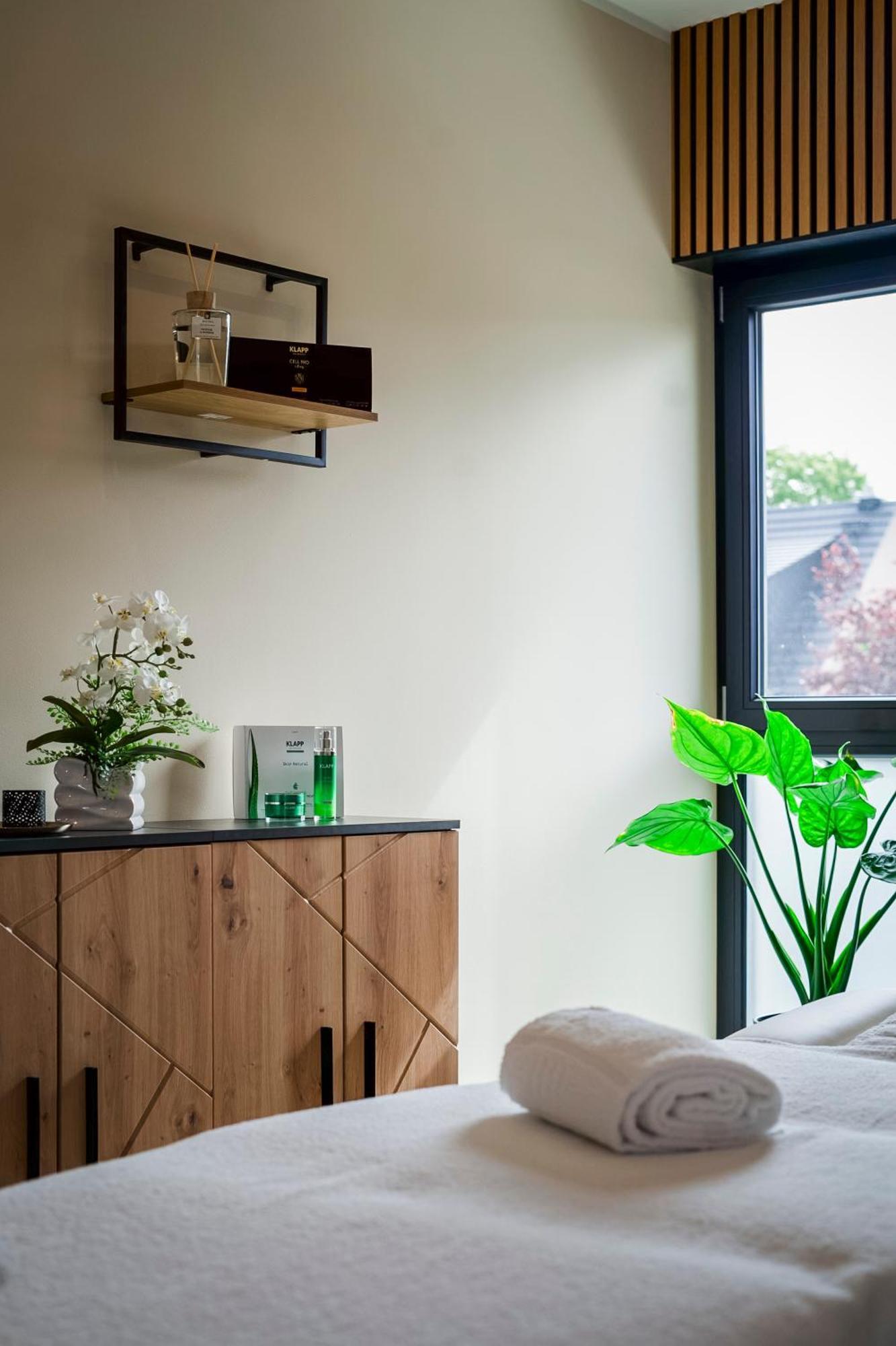 Bernstein Acamed Resort Nienburg  Ngoại thất bức ảnh